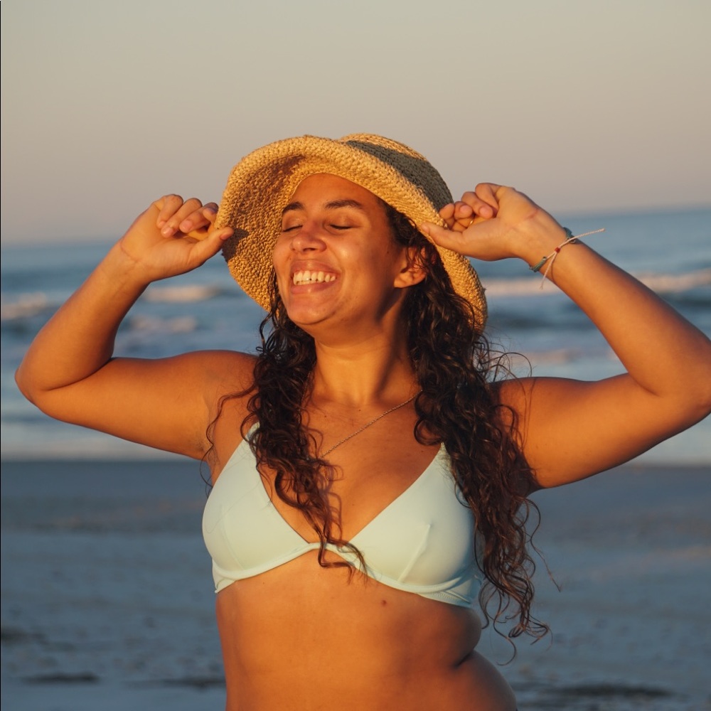 Meet your Posher, Raina